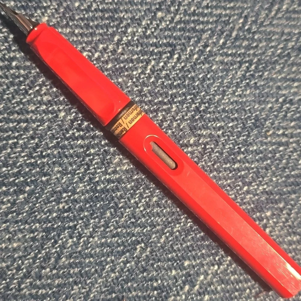 ❤️BUY 10 GET 5 FREE LAMY safari Fountain Pen red, Color red, Retail 37.00 USD